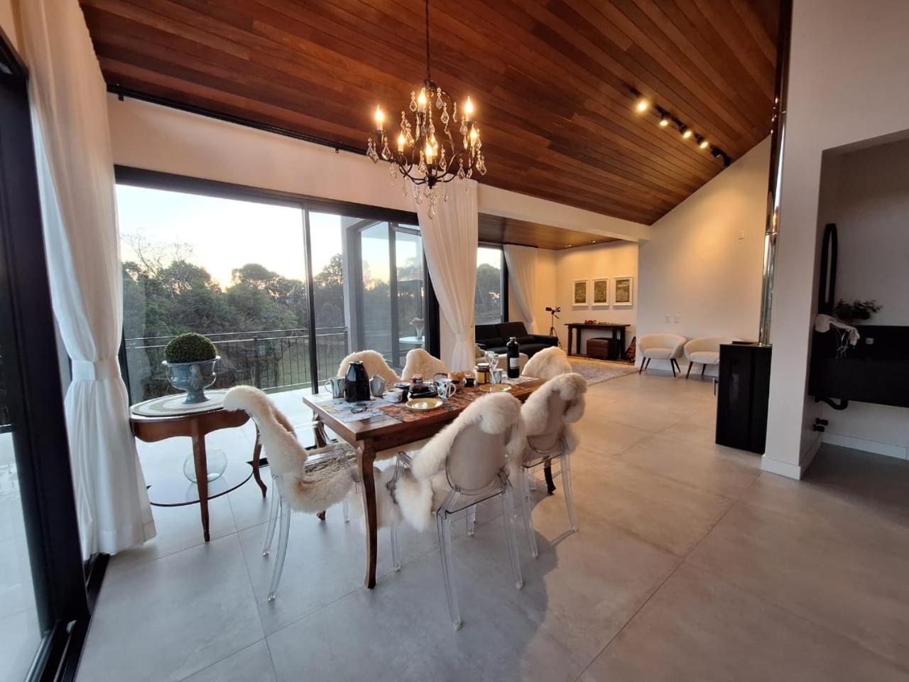 Casa Em Condominio Na Serra Раншу-Кеймаду Экстерьер фото